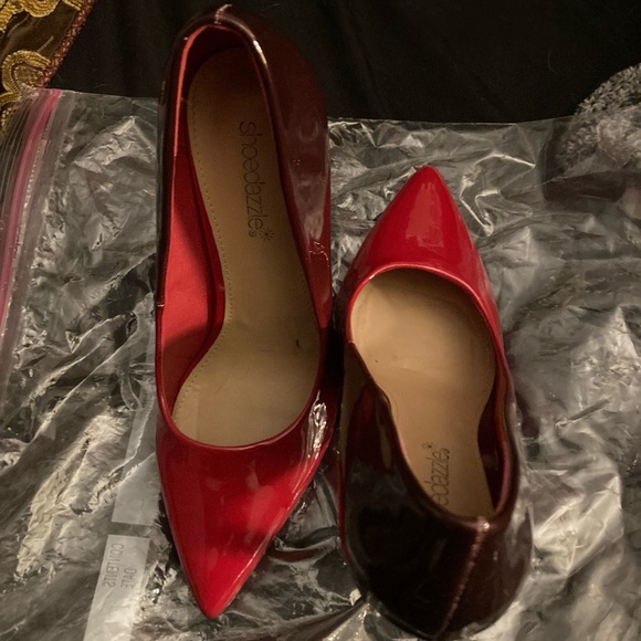 Ombré red and black pumps w/pointed toe. Worn once - Picture 2 of 4